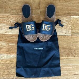 Dolce & Gabbana Slides, literally like new!